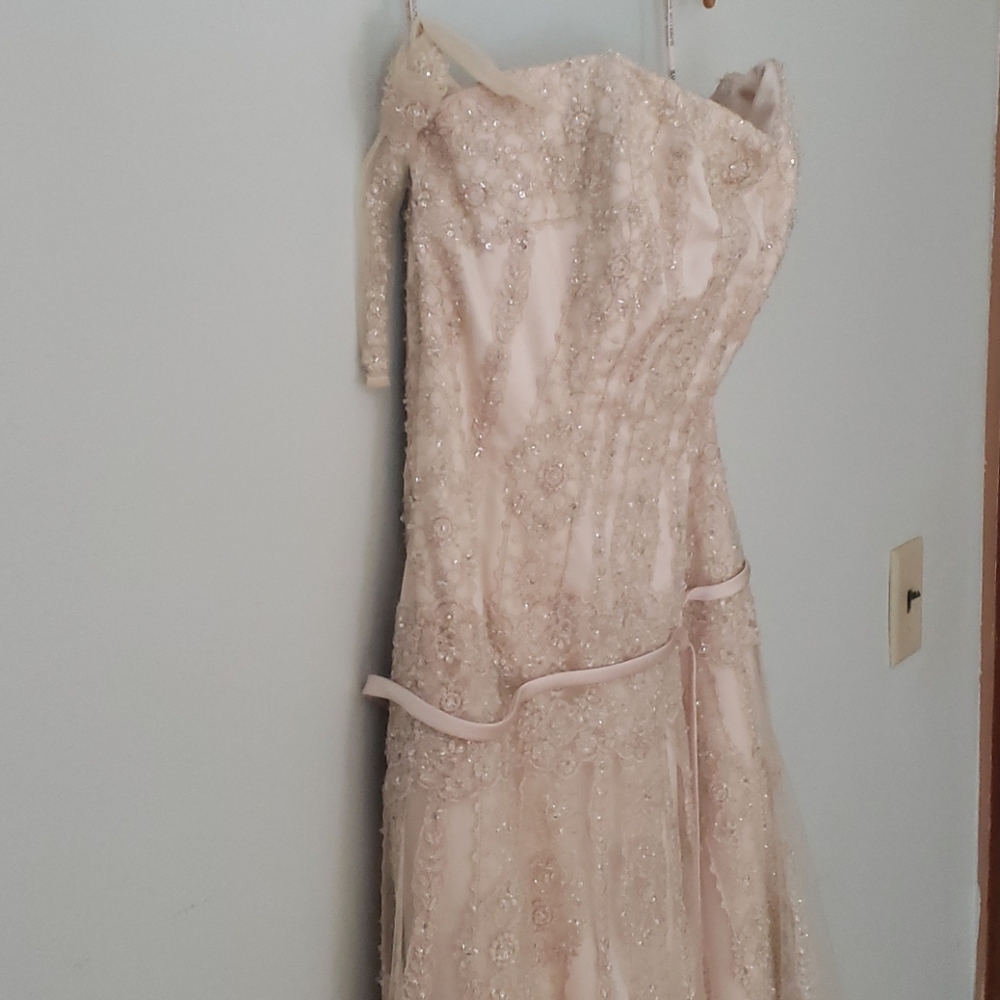 Strapless Wedding dress